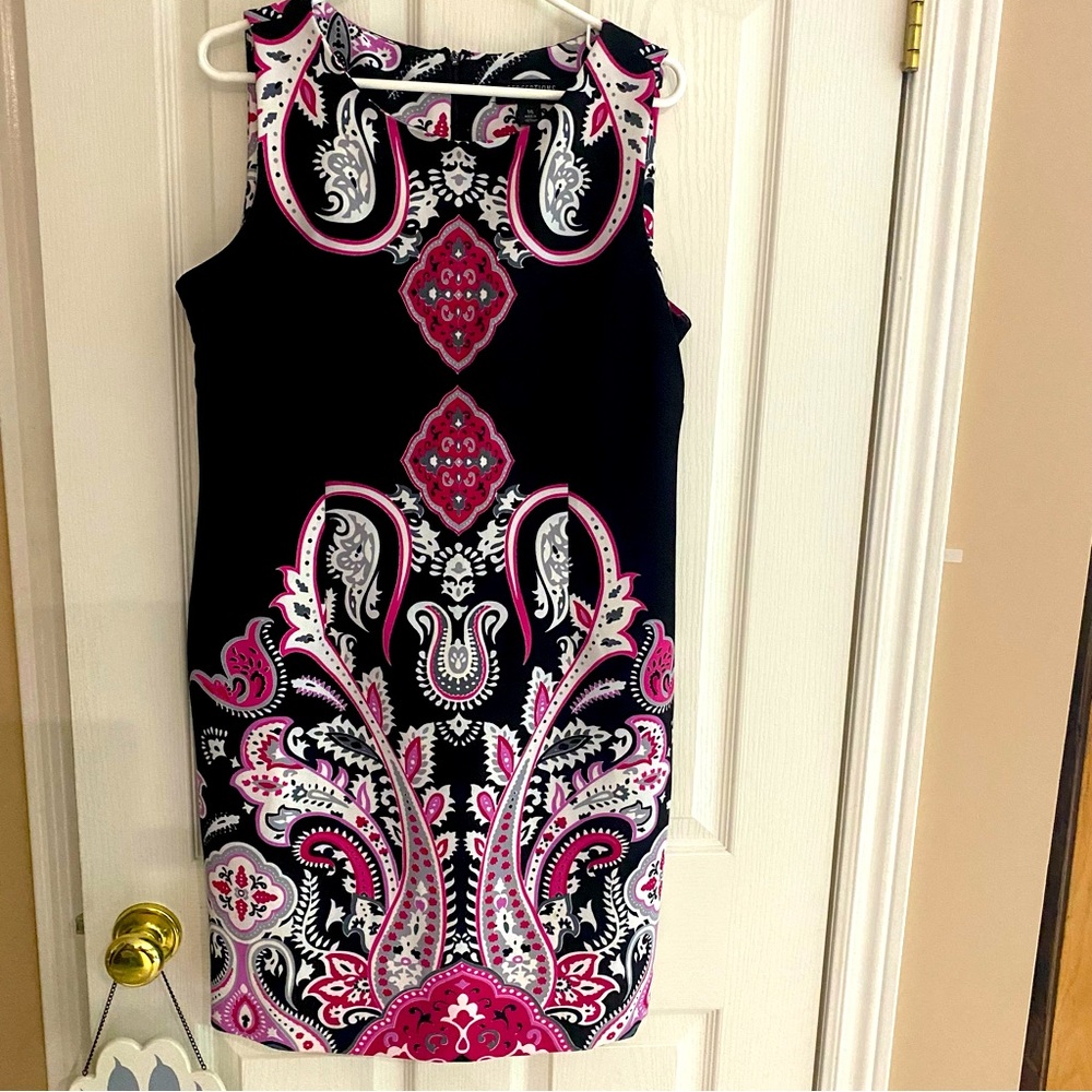 Perceptions New York pink and black and white dress. Sleeveless. Size 14 ladies